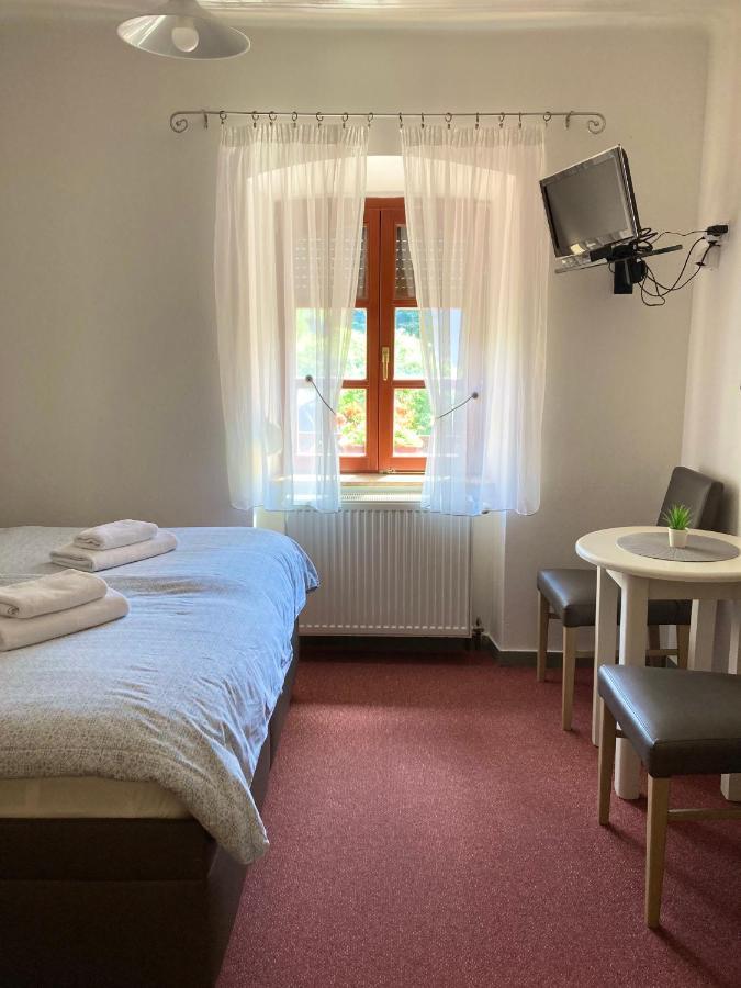 Guesthouse Mikulas Mikulov - Free Parking In The City Center Exterior photo